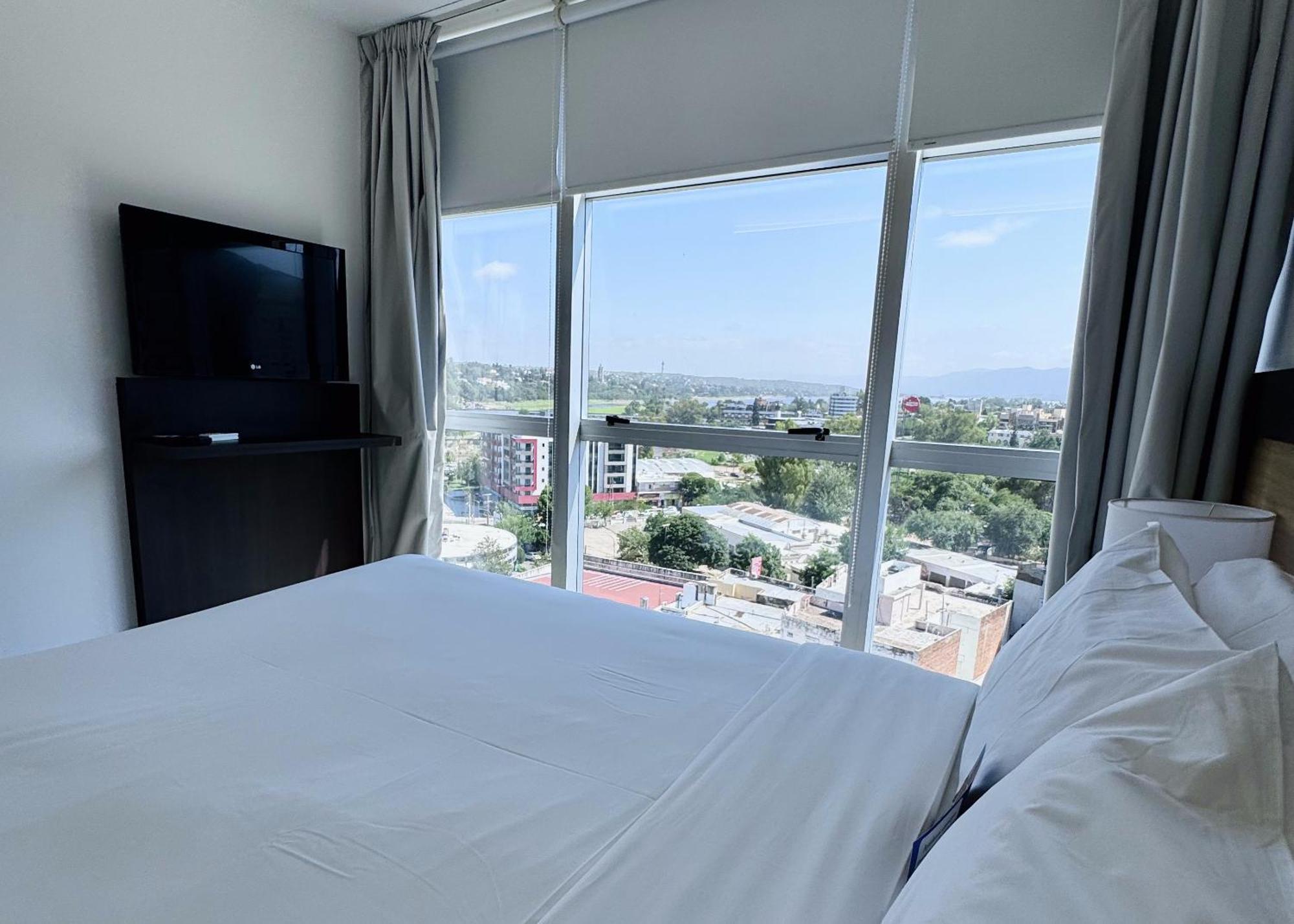 Amerian Carlos Paz & Suites Βίλα Κάρλος Παζ Εξωτερικό φωτογραφία